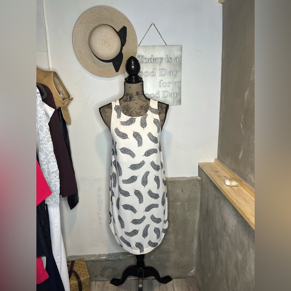 H&M white/black gently used